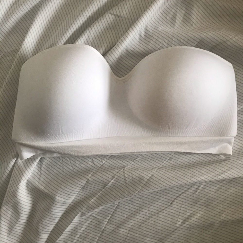 White strapless bra